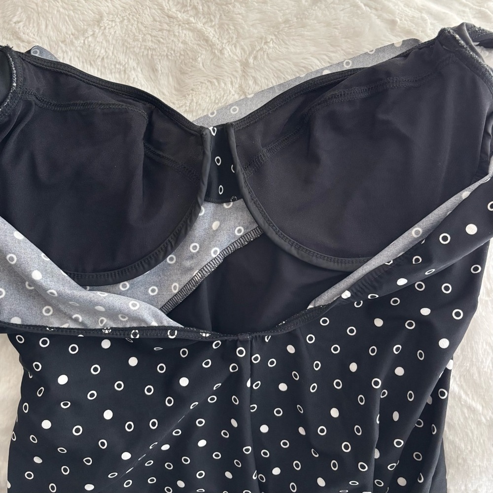 Miraclesuit One Piece Swimsuit Size 18 Black White Polka Dots Side Ruching - Picture 6 of 10